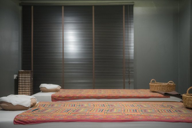 3 Hrs Sweet Couple Honeymoon in The Home - Free Transportation (For 2 Person) - Pickup with less planning
