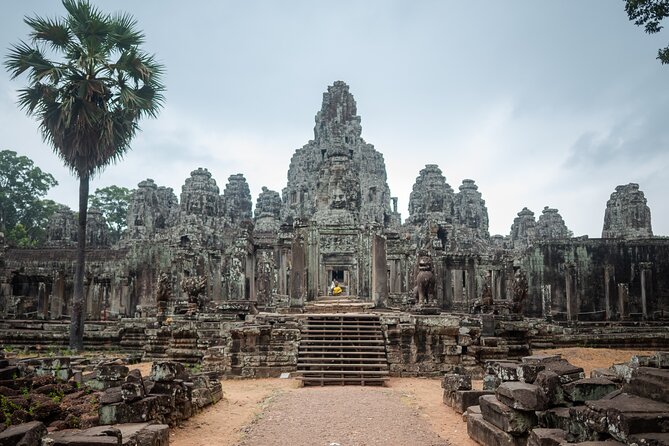 6-hour Angkor Sunrise & Private Tour (Solo, Couple & Family ) - Angkor Thom and the faces of Bayon