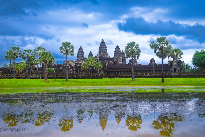 6-hour Angkor Sunrise & Private Tour (Solo, Couple & Family ) - Angkor Wat at first light
