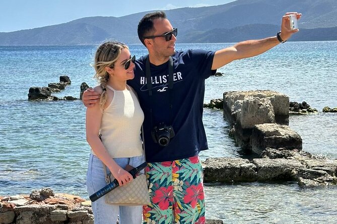 6-Hour Private Luxury Tour in Athens: Exclusively for couples - Watching the changing of the Greek presidential guard