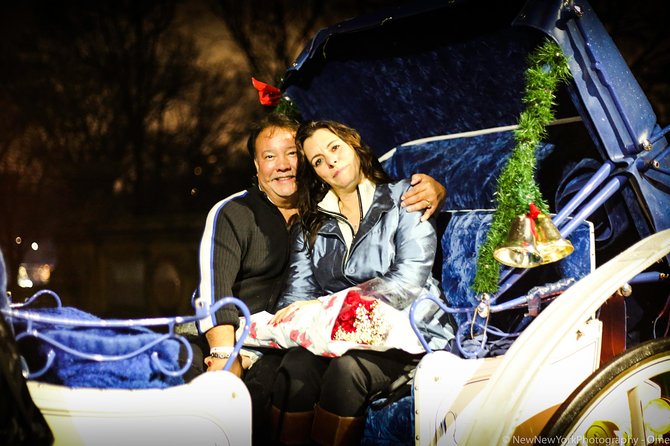 60 min surprise proposal carriage ride - Roses and the moment after the question