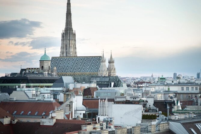 A box for a romantic walk in the city center of Vienna - The Johann Strauss Monument and Vienna’s musical side