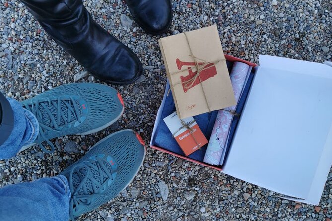 A box for a romantic walk in the city center of Vienna - Franziskanerplatz and a touch of Before Sunrise