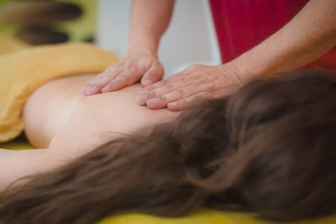 Akrotiri: Couples' Aromatherapy Massage - Health rules, privacy, and valuables