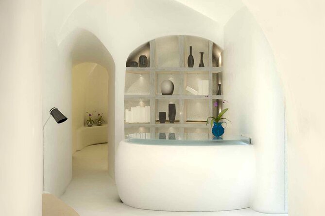 Akrotiri: Couples Massage & Pool Day Access - The candlelit couples massage