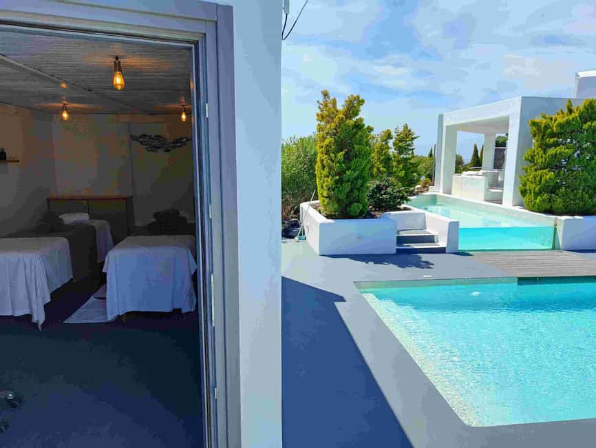 Akrotiri:Departure Day Spa Experience Couples Massage & Pool - Key details at a glance