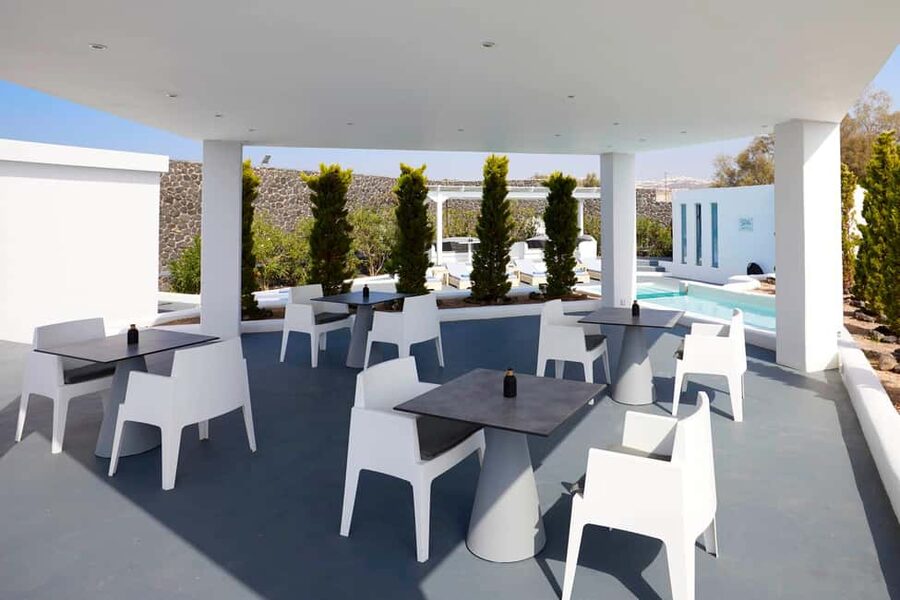 Akrotiri:Departure Day Spa Experience Couples Massage & Pool - Practical tips for a smoother final day