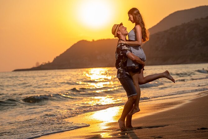 Alanya: Holiday Photo Shoot Families Couples Solo Travelers - Who should book this Alanya photoshoot?