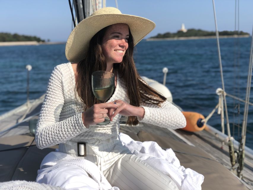 Alcudia: Romantic Sailing Trip with Diner for 2 - Who should book this private sail