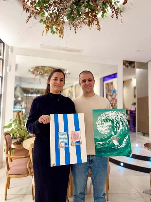 Alicante: Private Art Experience for Couples – Paint & Sip - Taking home your own Alicante souvenir