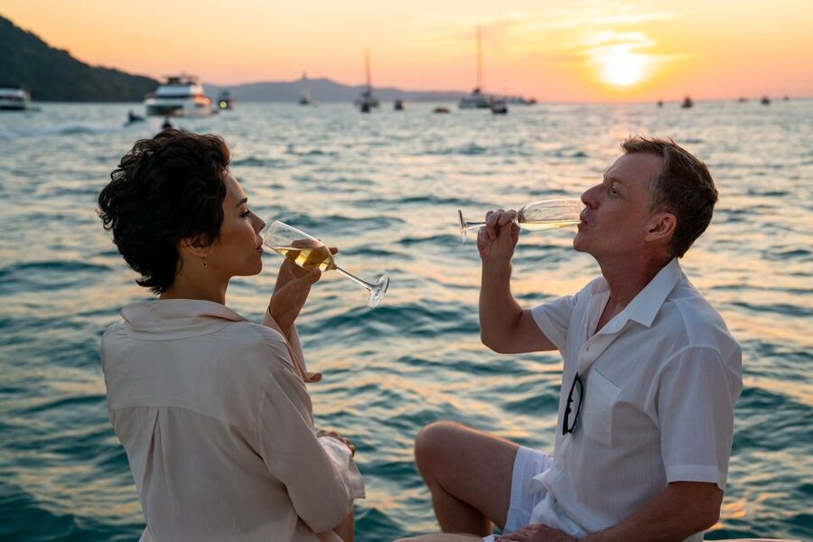 Amalfi Coast: Romantic Sunset Cruise with Music & Cocktails - Who should book this two-hour Amalfi sunset experience