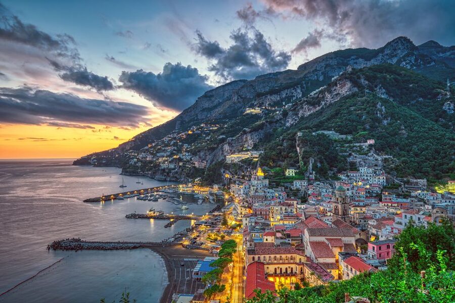 Amalfi Coast: Romantic Sunset Cruise with Music & Cocktails - How the value works for couples and small groups
