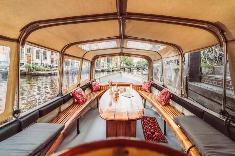 Amsterdam: Private Romantic Canal Cruise w. Prosecco/Snacks - Lijnbaansgracht and Prinsengracht