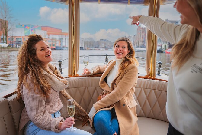 Amsterdam: Romantic Canal Cruise with Optional Bubbles & Bites - The eastern sights and old center