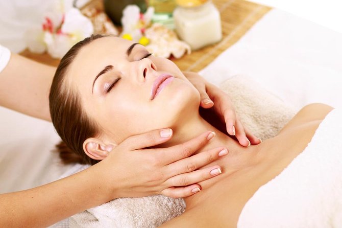 Athens Couples Escape Spa Treatment with Fish Pedicure - The 60-minute side-by-side massage