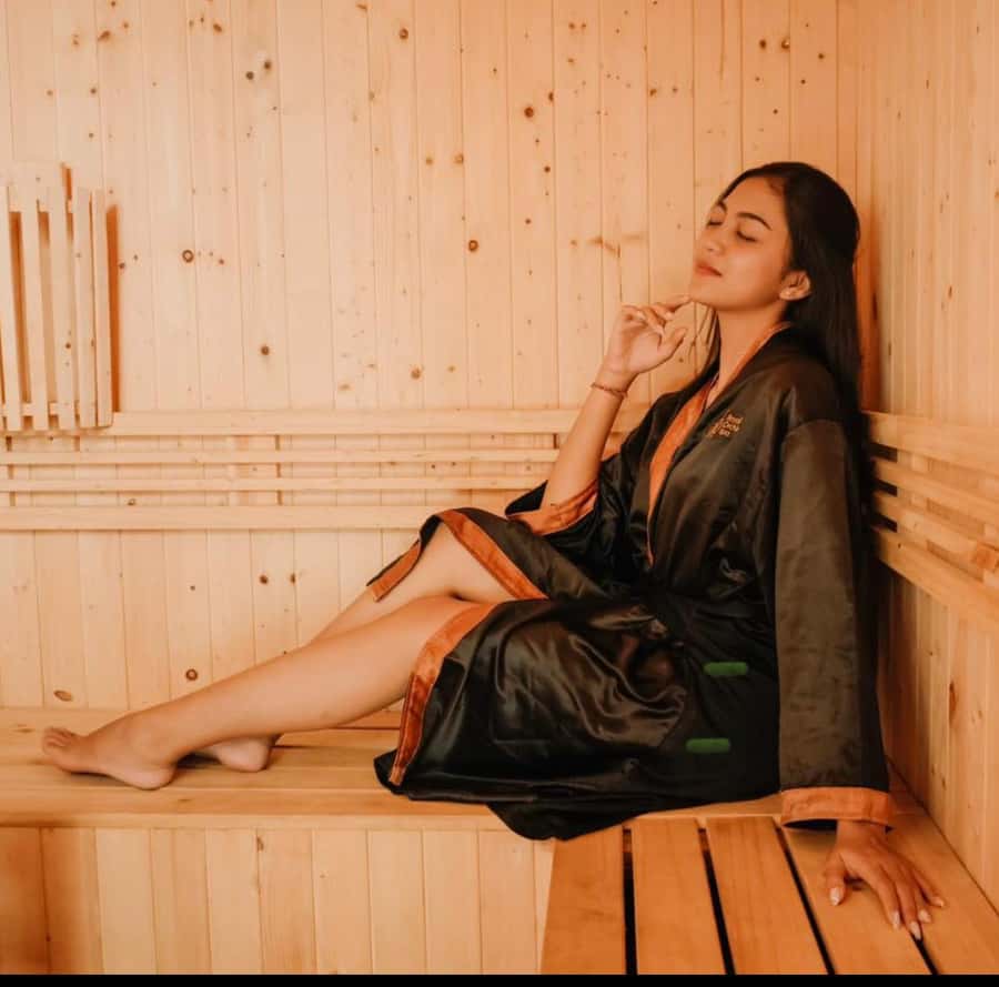 Bali: Jimbaran Bay Romantic Spa and Seafood Sunset Dinner - Price, timing, and who gets good value