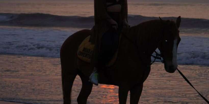 Bali: Romantic Seafood Dinner Jimbaran Beach Include Sunset - Sunset seafood on Jimbaran Beach
