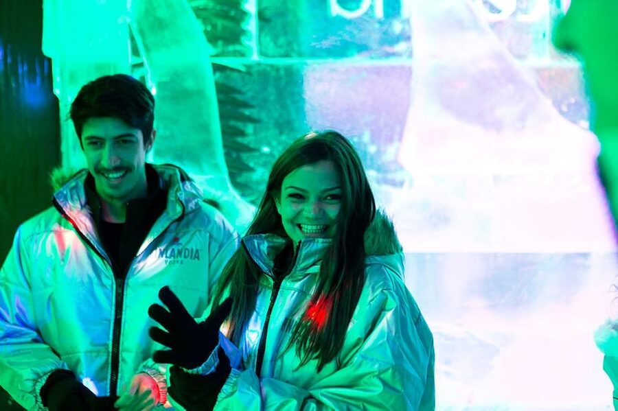 Barcelona: Ice Bar and Terrace Drinks Romantic Package - Who will enjoy this most