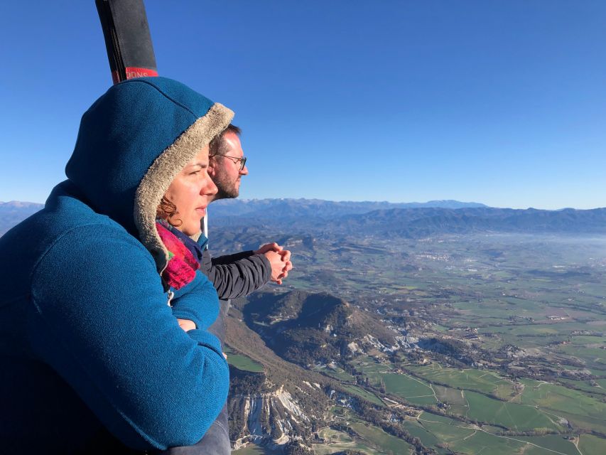 Barcelona: Private Romantic Balloon Flight - The views: Vic, Montserrat, and the Pyrenees