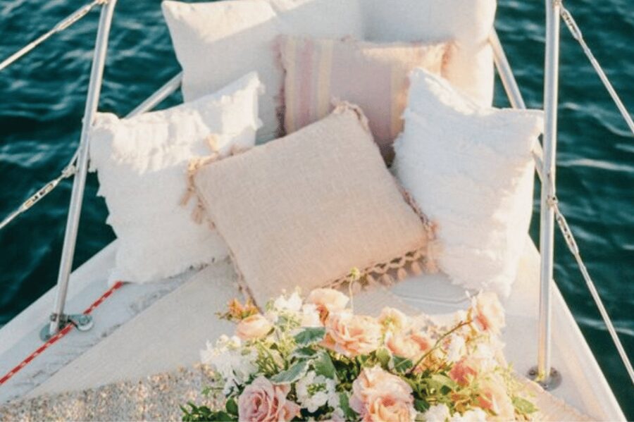 Barcelona: Private Romantic Sailing Tour with Drinks - Planning a marriage proposal on board
