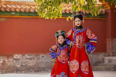 Beijing: Hanfu Experience & Photo Shoot – Family & Couples