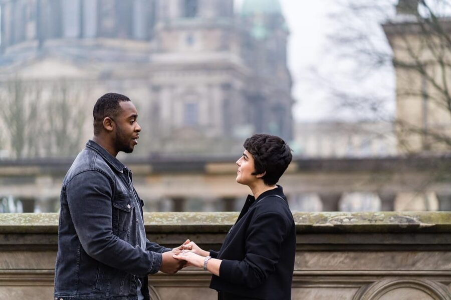Berlin Love Story: Surprise Proposal Photography Session - Delivery Within 48 Hours