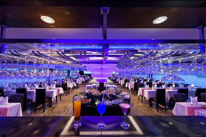 BKK ChaoPhraya Romantic Cruise Dinner Cruise &Transfer(optional) - Boarding and finding your seat