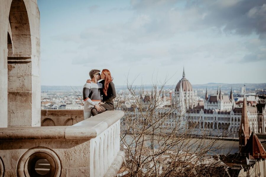 Budapest: Proposal Photos at enchanting Fisherman's Bastion - Arriving at the meeting point