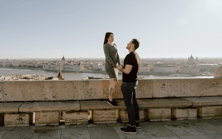 Budapest: romantic photoshoot at Buda's iconic sightseeings - What you receive after the 45-minute shoot