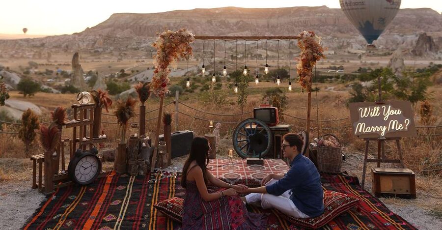 Cappadocia: Love Valley Proposal Service with Transfers - A private Marry Me setting in Göreme
