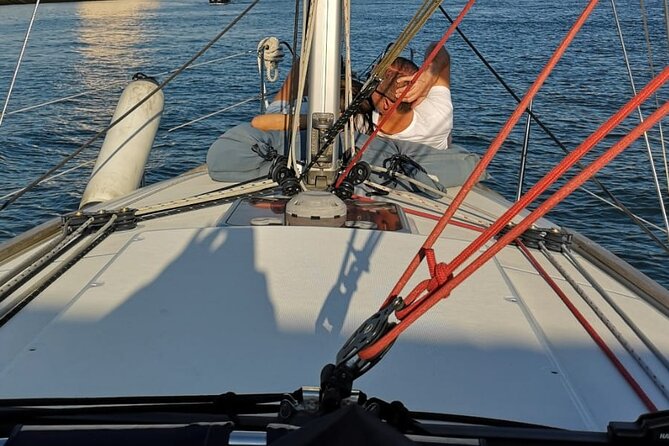 Cascais Romantic Luxury Private 2h Cruise with sparkling wine - How much value do you get for $451.54?