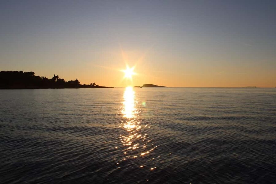 Cavtat: Romantic Sunset Cruise with Unlimited Drinks - Should you book the Cavtat sunset cruise?