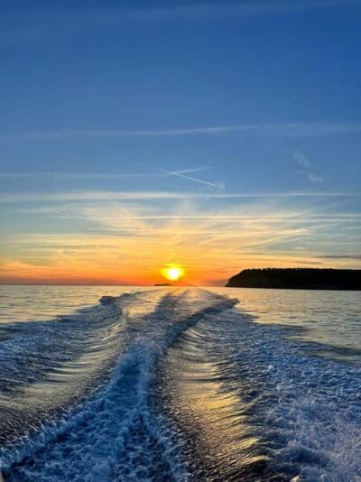 Cavtat: Romantic Sunset Cruise with Unlimited Drinks