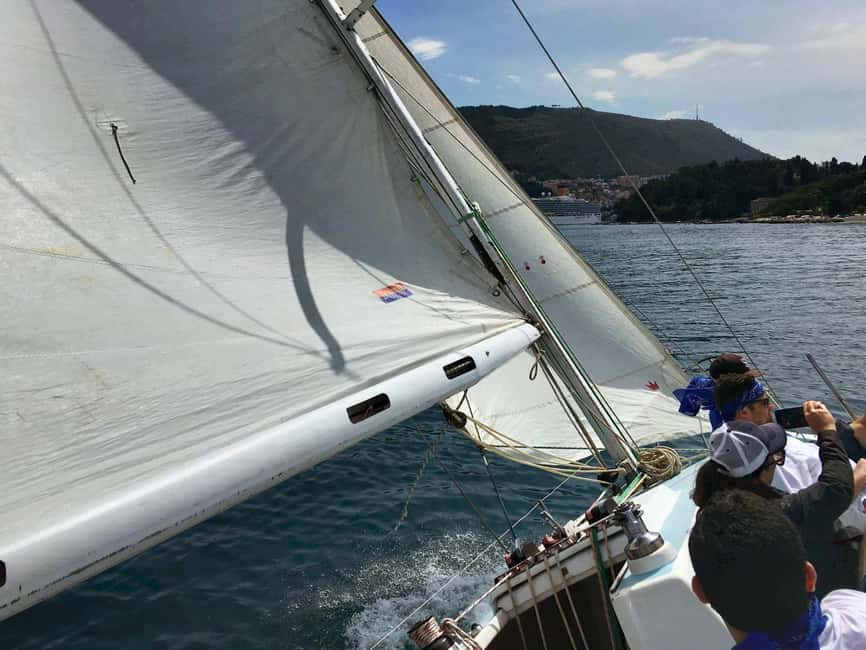 Dubrovnik : Romantic Group Sunset Tour to Old Town&Elafity - Sailing beside the walls at sunset