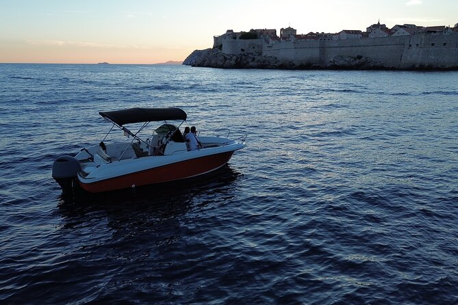 Dubrovnik Romantic Sunset Boat Tour - Wine, snacks, and a relaxed two-hour pace