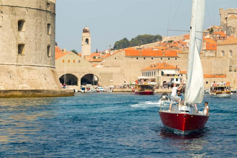 Dubrovnik: Romantic Sunset Sailing Adventure - Booking details worth keeping in mind