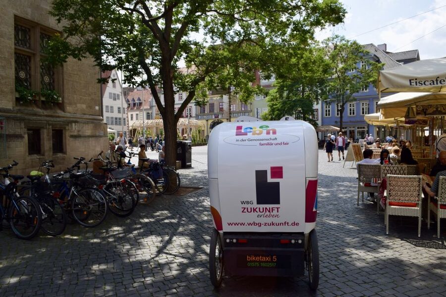 Erfurt: Romantic Rickshaw Tour For Two - Who will get the most from this ride