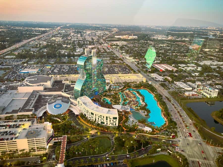 Fort Lauderdale : Romantic Champagne Helicopter Flight Tour - Thirty minutes over beaches and canals