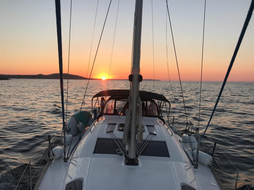 From Valletta: Romantic Sunset Cruise on a Sailing Yacht - Valletta, Birgu, Senglea, and Cospicua from the sea