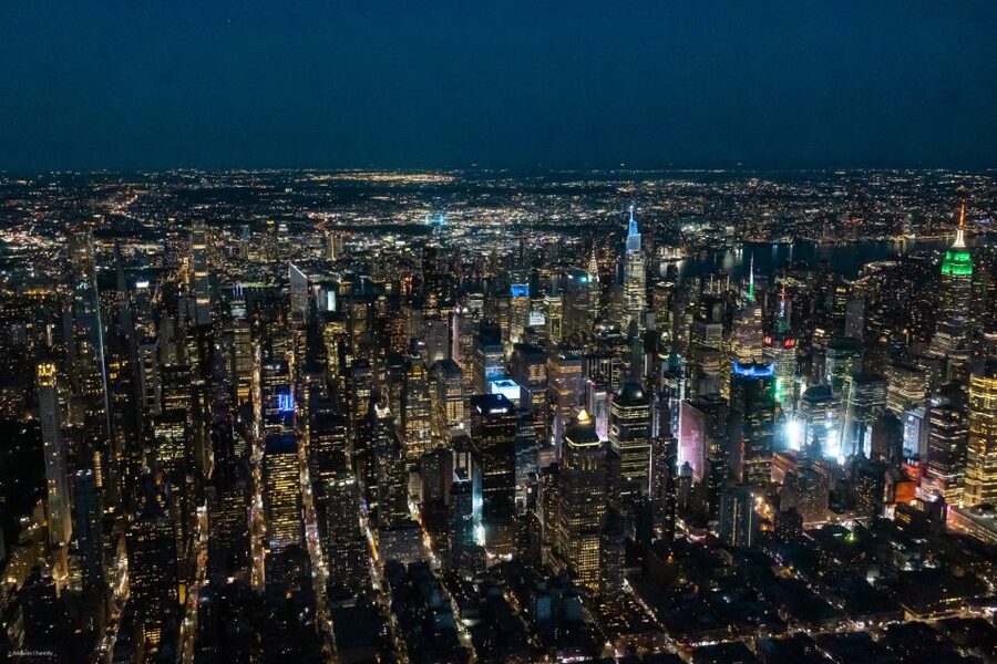 From Westchester: NYC Private Helicopter Tour for Couples - Who will enjoy this most