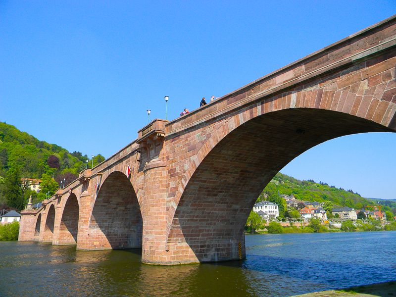 Heidelberg: City of Romance 2-Hour Walking Tour - Who should book this Heidelberg walk?