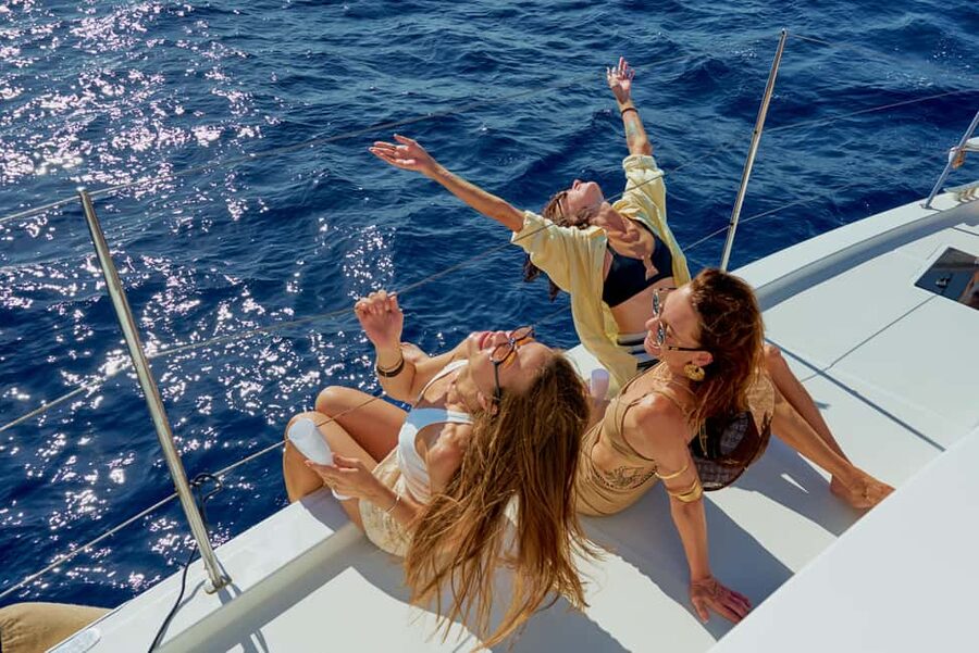 Heraklion: Dia Island Romantic Sunset Cruise with Wine - The crew and the feel onboard