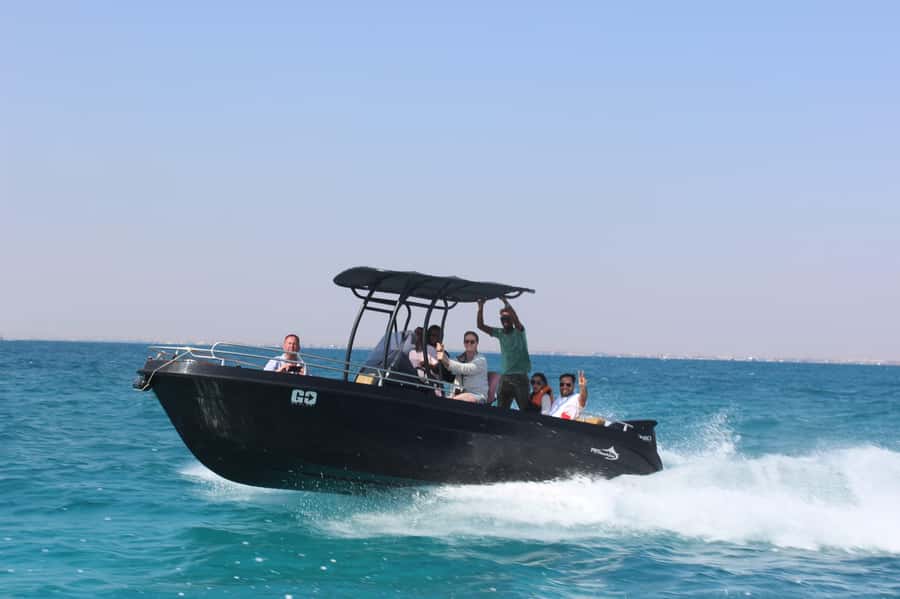 Hurghada: A Romantic Dinner On Islands Proposal Tour - Decorations and the proposal moment