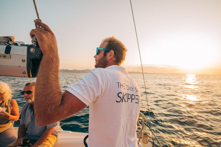 Hvar: Romantic Sunset Sailing Experience On A Comfort Yacht - Shared or private: which should you choose?