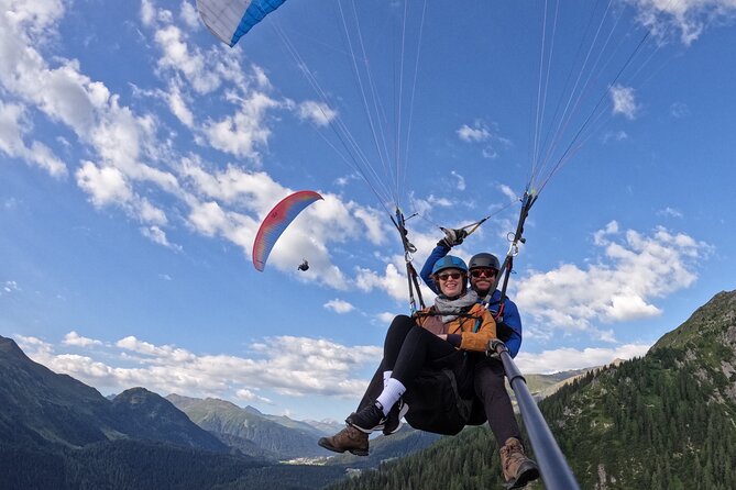 KLOSTERS: Paragliding For 2 - Couples (Video &Photos Incl.) - Meeting at Gotschnastrasse 19 in Klosters