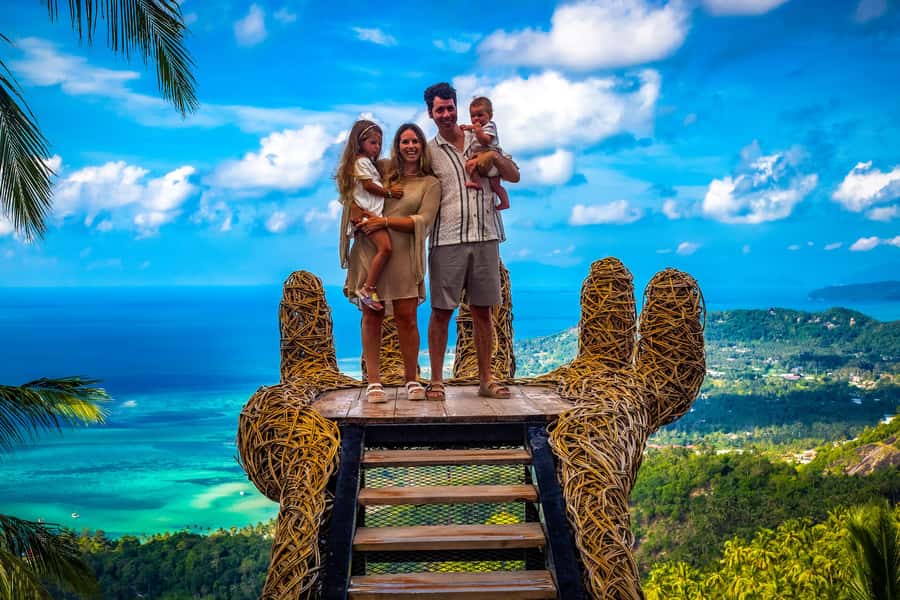 Koh Samui: Private Photoshoot for Couples & Families - The heat is the detail you should plan around