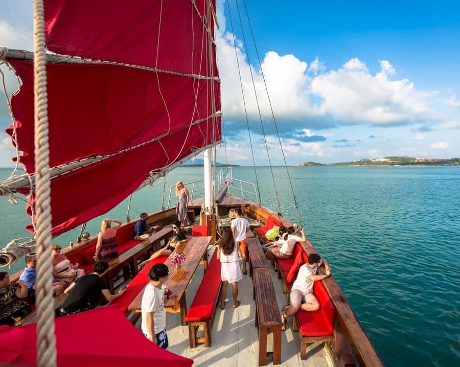 Koh Samui: Red Baron Romantic Sunset Dinner Cruise - Who will enjoy the Red Baron most