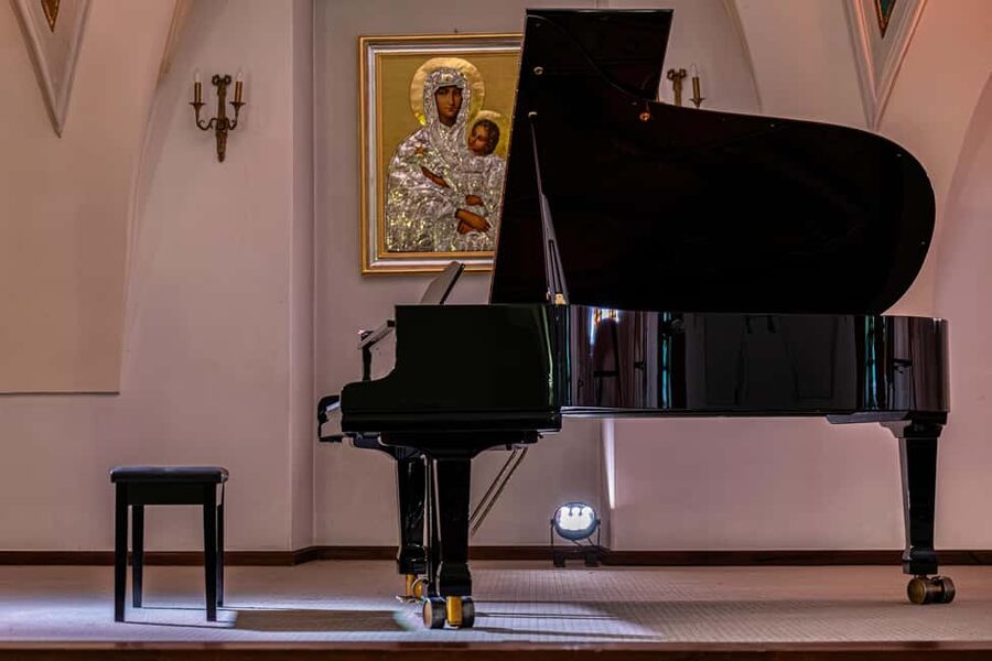 Kraków: Romantic Candlelight Chopin Piano Concert - Beethoven, Ravel, Debussy, and Rachmaninov add contrast