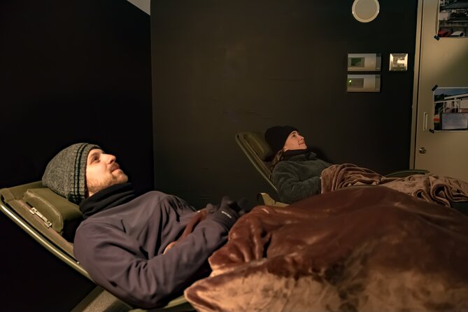 Kurashiki Private Romantic Night in the Observatory Recliners - Reclining beneath the slowly opening roof
