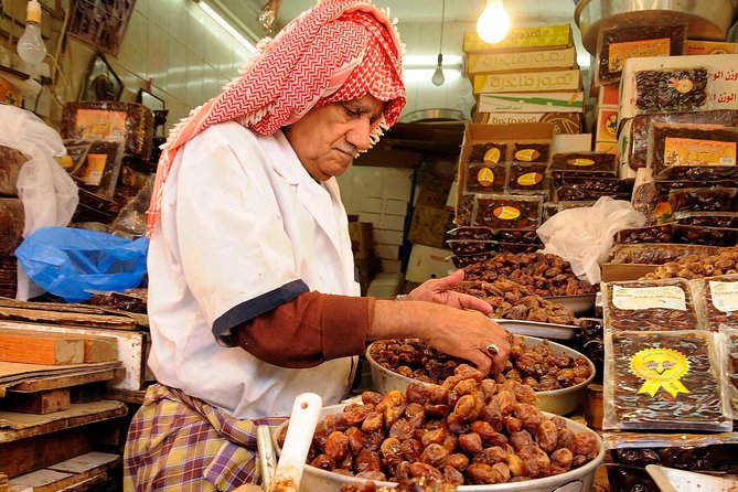 Kuwait City Full Day Private Guided Tour for Couples - The Grand Mosque: allow a full hour